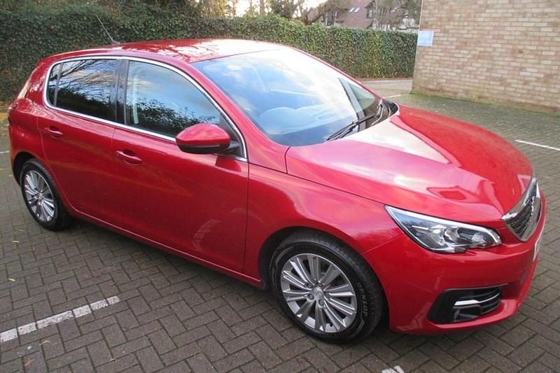 Used Peugeot 308 Allure 2021 Red Hatchback