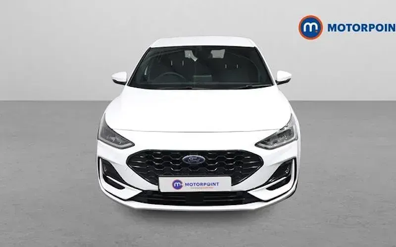 Second-hand Ford Focus ST-Line 125 CP (91 kW) 2022 Alb Hatchback