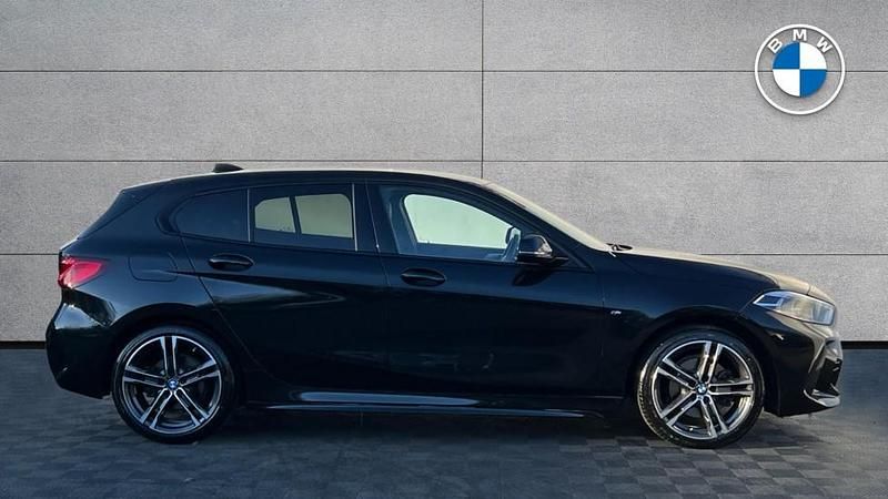 Used BMW 118 M Sport 134 HP (98 kW) 2022 Black Hatchback