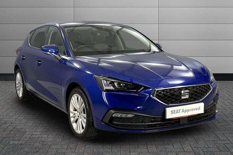 Blue Used 2021 Seat Leon SE Dynamic Hatchback | £14,500 (Fair price) - Image 1/4