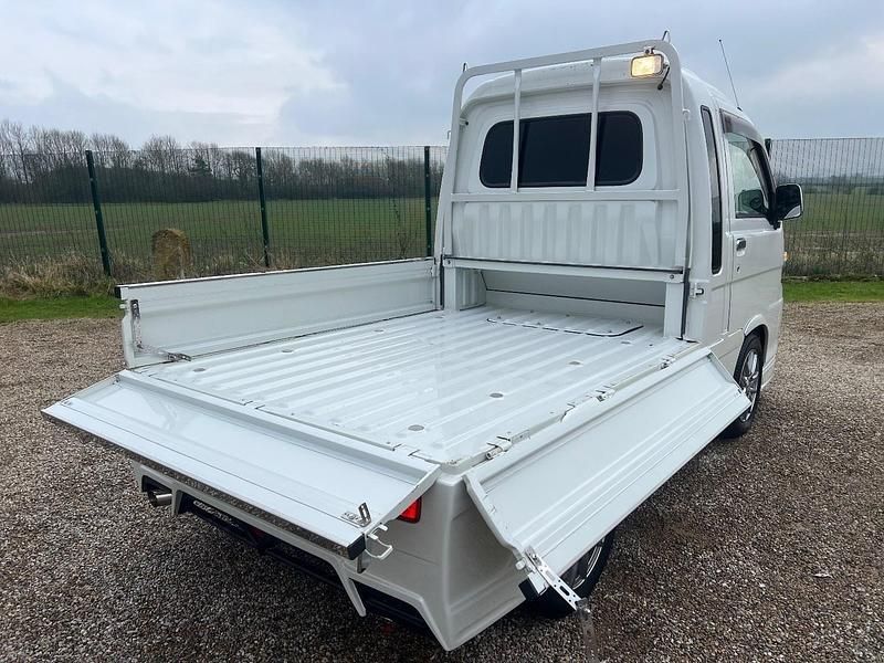 Used Daihatsu Hijet 2014 White MPV