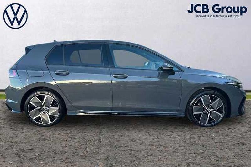 Used VW Golf VIII 148 HP (108 kW) 2025
