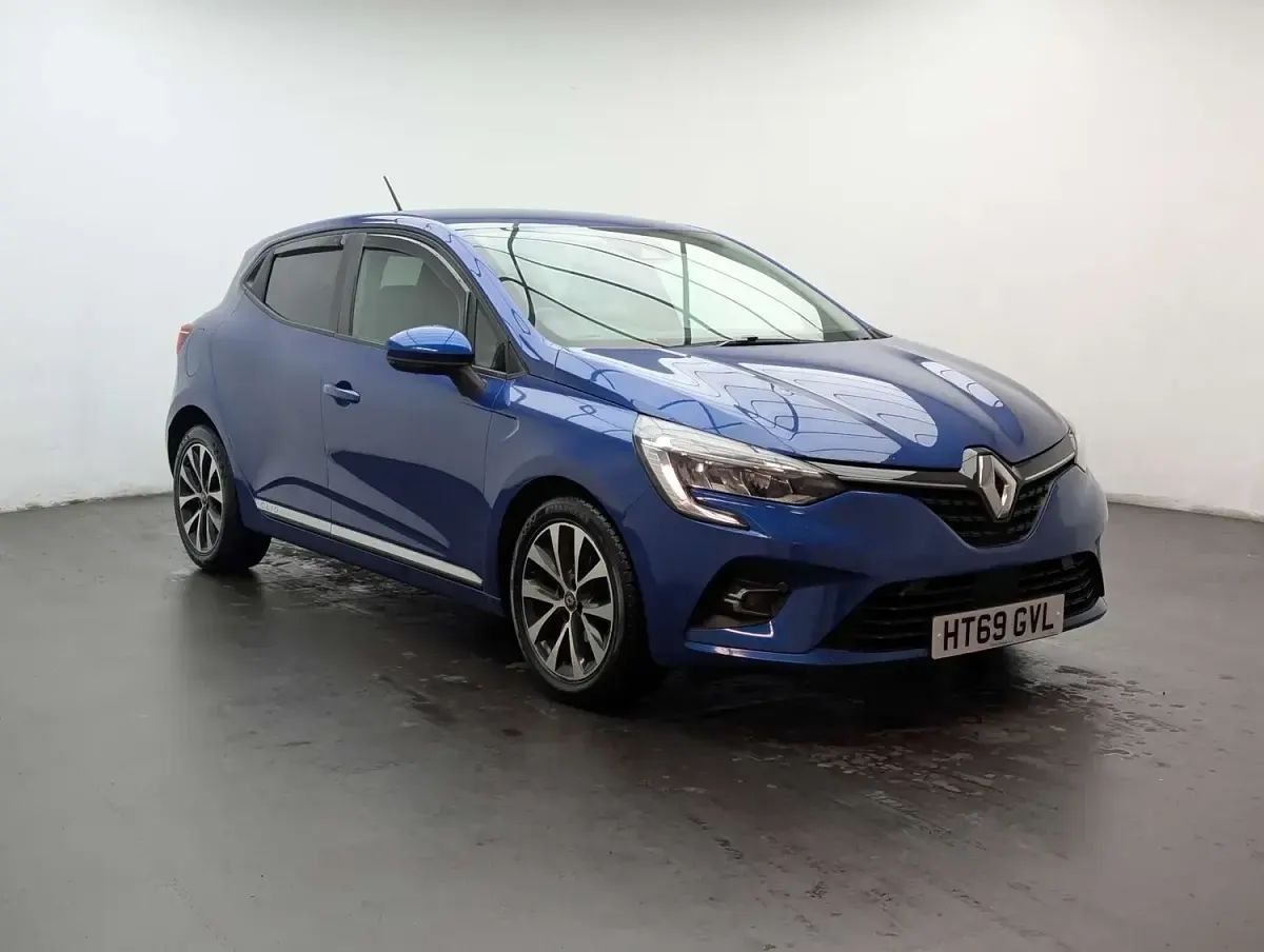 Used Renault Clio Iconic 100 HP (73 kW) 2019 Blue Hatchback