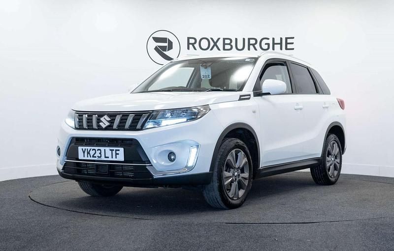 Used Suzuki Vitara SZ-T 129 HP (94 kW) 2023 White SUV