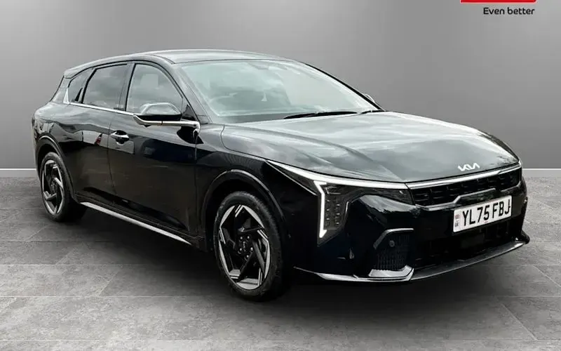 Second-hand Kia K4 GT-Line 150 CP (110 kW) 2026 Hatchback