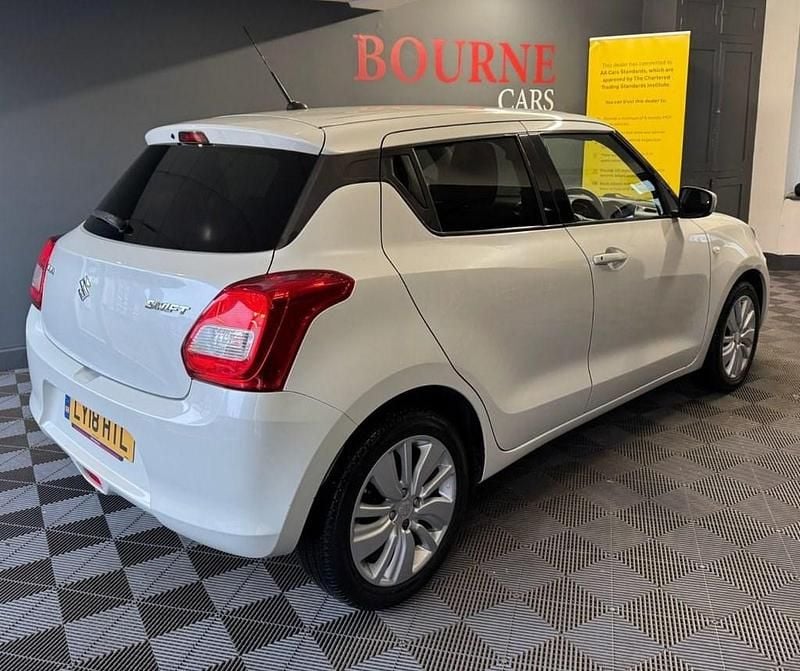 Used Suzuki Swift SZ-T 111 HP (81 kW) 2018 White Hatchback