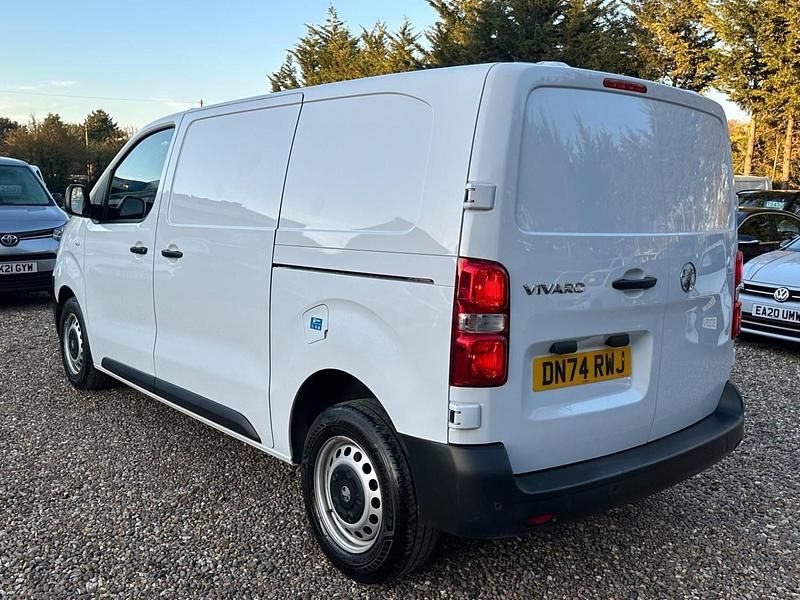 Used Vauxhall Vivaro S 2024 White MPV