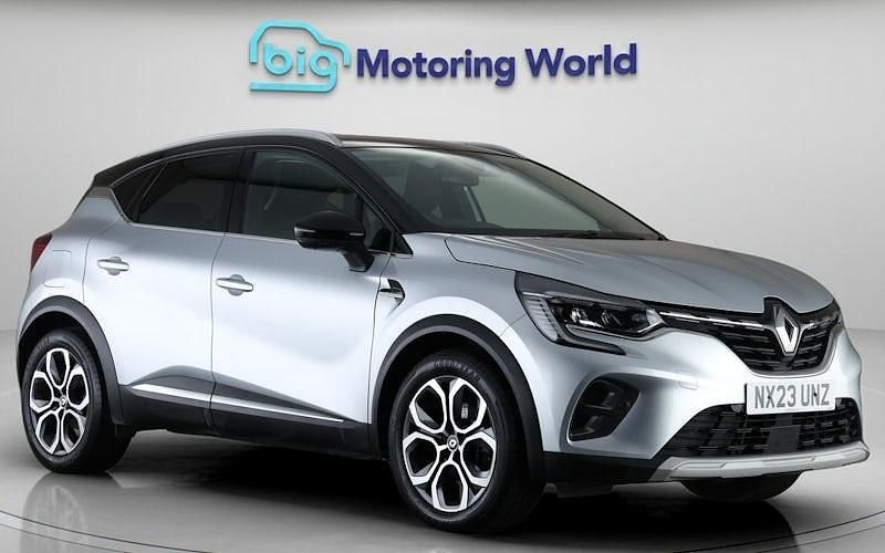 Used Renault Captur Techno 143 HP (105 kW) 2023 Grey/black SUV