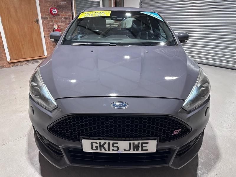 Used Ford Focus ST 250 HP (183 kW) 2015 Grey Hatchback
