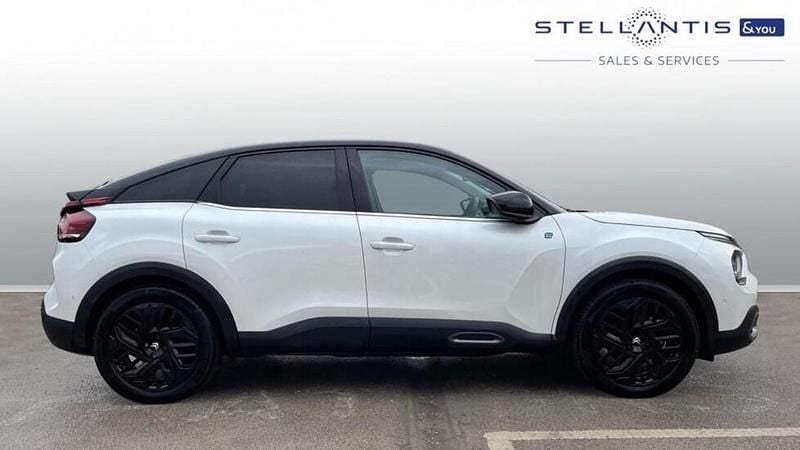 White Used 2024 Citroën e-C4 Hatchback | £14,821 (Fair price) - Image 1/3