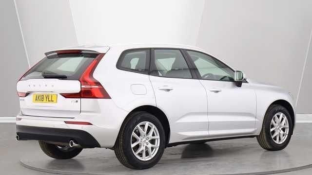 Used Volvo XC60 Momentum 250 HP (183 kW) 2018 SUV