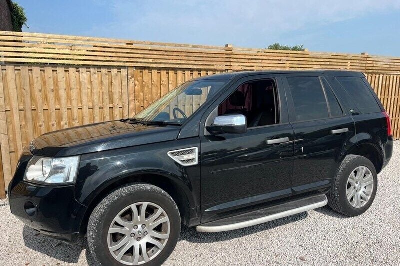 Black Used 2010 Land Rover Freelander 2 HSE SUV | £5,500 (Fair price) - Image 1/1