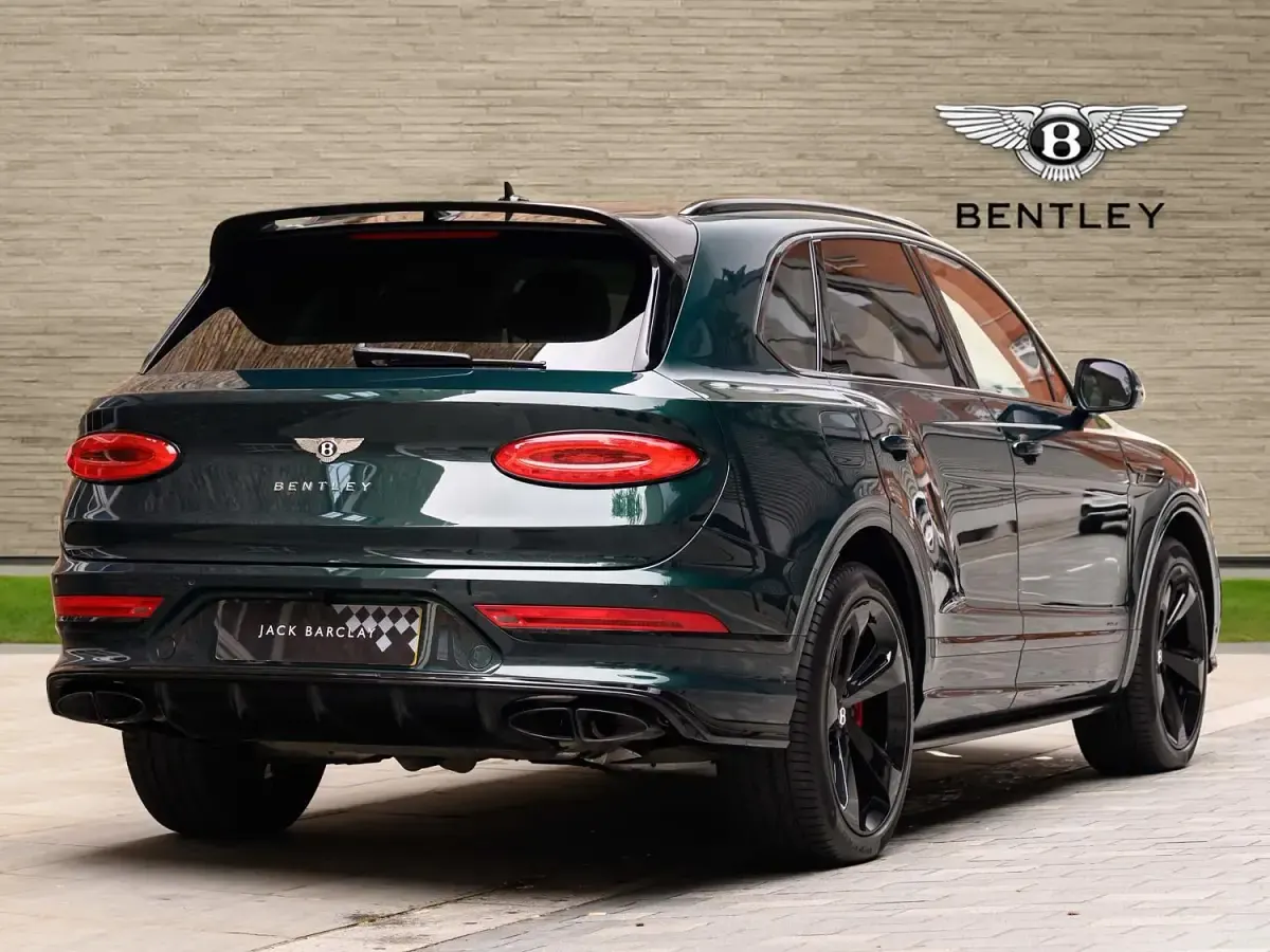 Used Bentley Bentayga 542 HP (398 kW) 2023 Green SUV