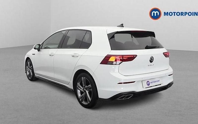 Used VW Golf VIII R-line 131 HP (96 kW) 2023 White Hatchback