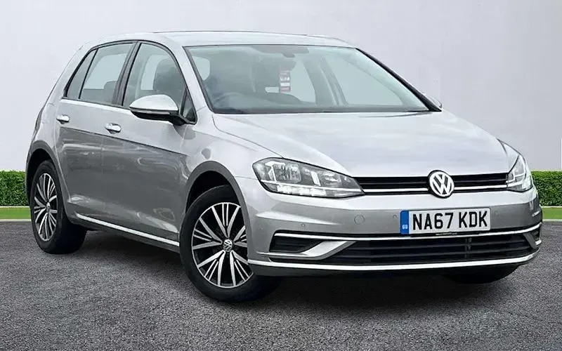 Used VW Golf VII SE 125 HP (91 kW) 2017 Hatchback