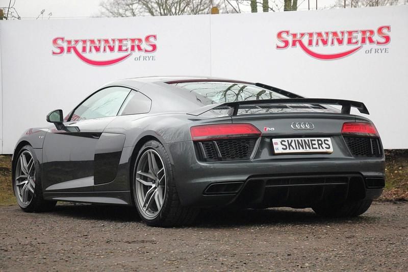 Used Audi R8 Coupé 610 HP (448 kW) 2015 Grey Coupe