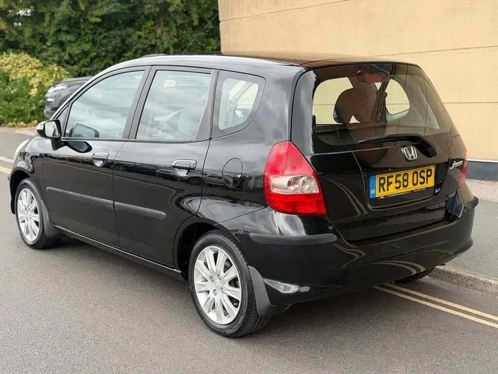 Used Honda Jazz SE 100 HP (73 kW) 2009 Black Hatchback