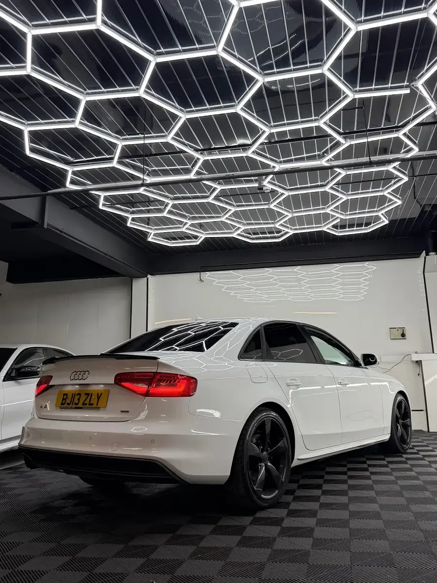 Used Audi A4 Black Edition 174 HP (127 kW) 2013 White Sedan