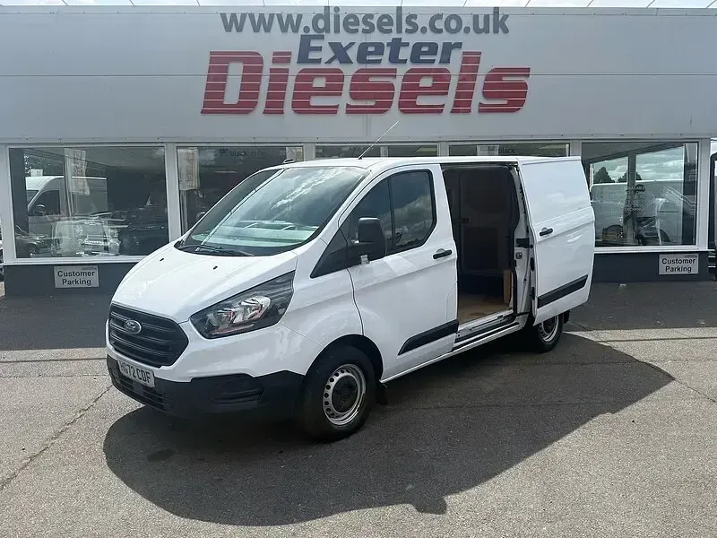 Used Ford Transit Custom 105 HP (77 kW) 2022 White Van