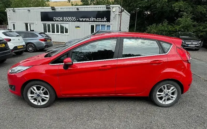 Usado Ford Fiesta Zetec 101 HP (74 kW) 2017 Citadino
