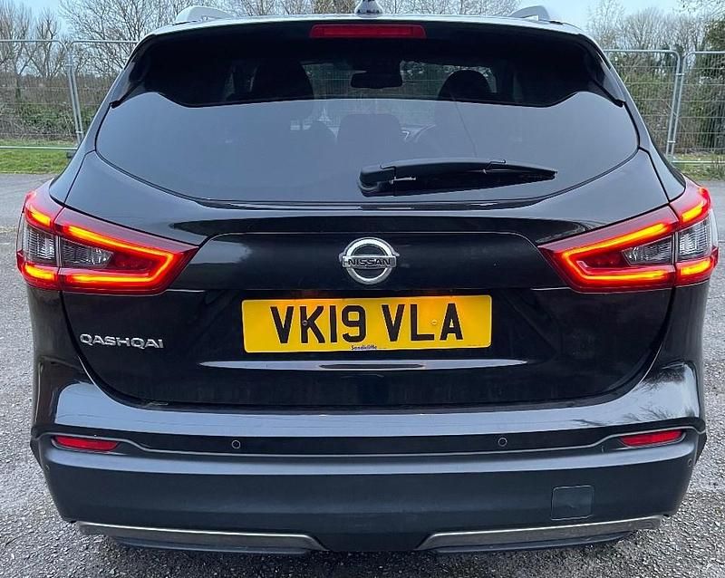 Used Nissan Qashqai Tekna 115 HP (84 kW) 2019 Black SUV