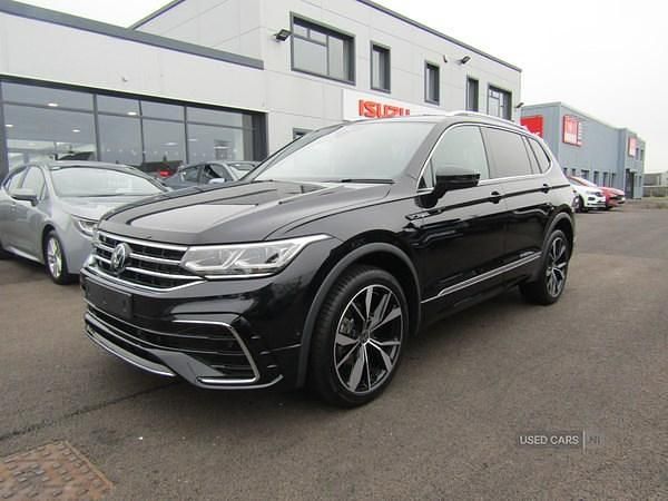 Black New 2025 VW Tiguan Allspace R-line SUV | £34,985 (Fair price) - Image 1/4
