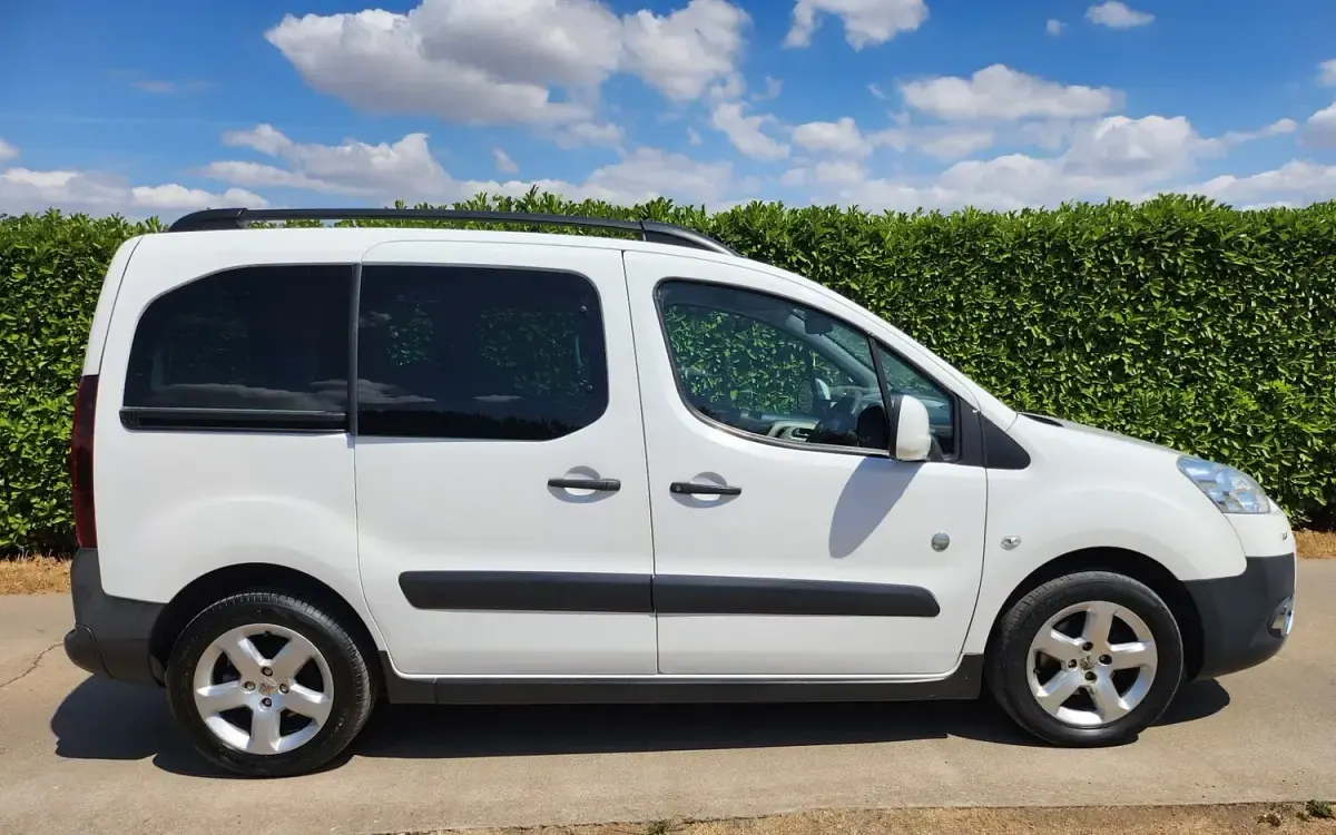 Used Peugeot Partner Tepee Outdoor 2014 White MPV