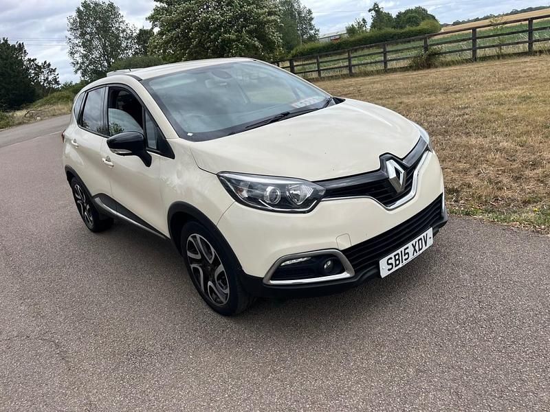 Cream Used 2015 Renault Captur Dynamique SUV | £3,790 (Good price) - Image 1/4