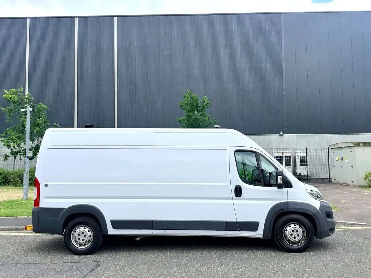 Used Fiat Ducato 130 HP (95 kW) 2017 White Van