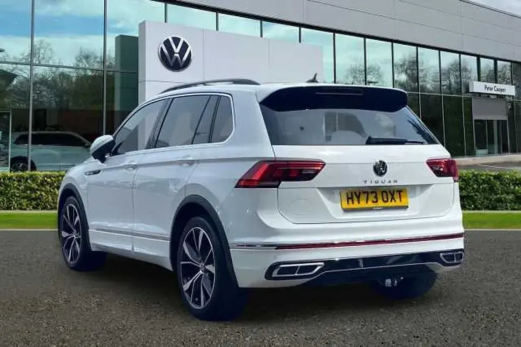 Used VW Tiguan R-line 150 HP (110 kW) 2023 White SUV