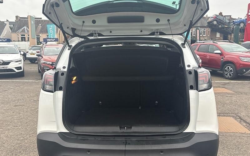 Used Vauxhall Crossland 110 HP (80 kW) 2023 White SUV