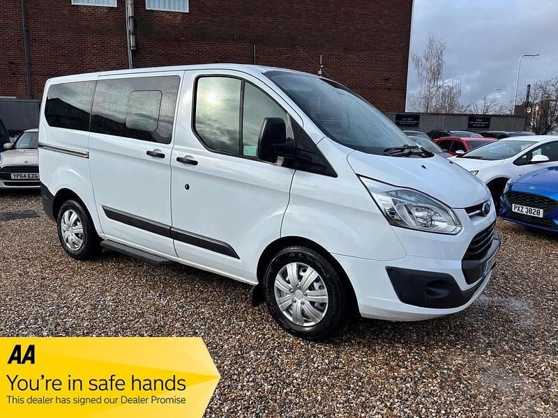 Used Ford Tourneo Trend 100 HP (73 kW) 2015 White MPV