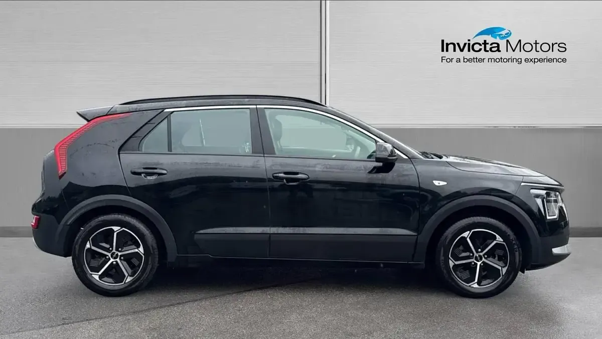 Used Kia Niro 141 HP (103 kW) 2023 Phantom black metallic SUV