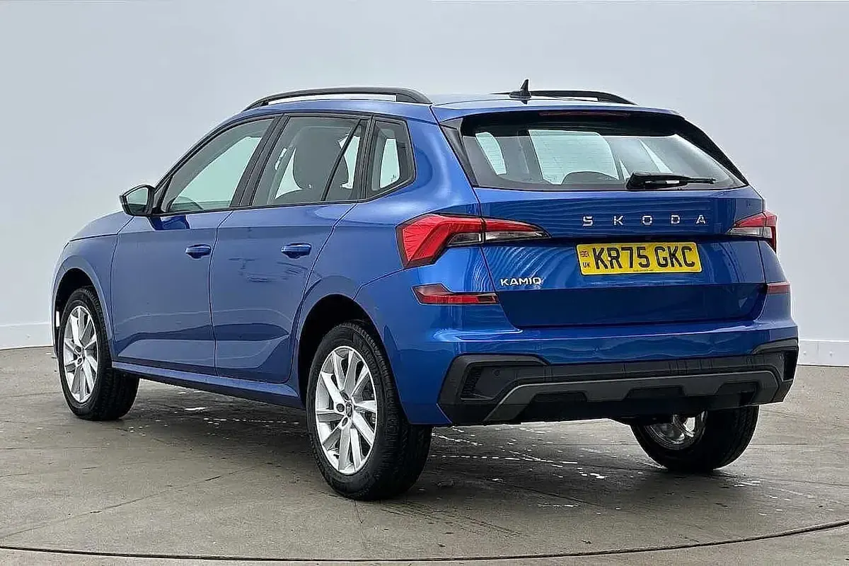 Used Skoda Kamiq SE 85 HP (62 kW) 2025 Race blue metallic SUV