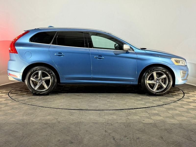 Used Volvo XC60 R-Design 181 HP (133 kW) 2014 Blue SUV