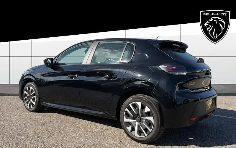 Used Peugeot 208 Active 102 HP (75 kW) 2024 Black Hatchback