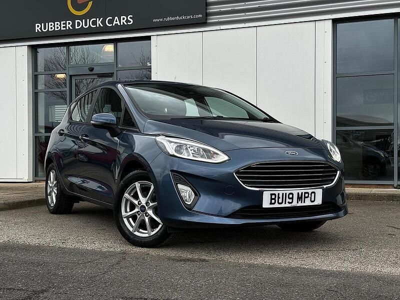 Used Ford Fiesta Zetec 70 HP (51 kW) 2019 Blue Hatchback