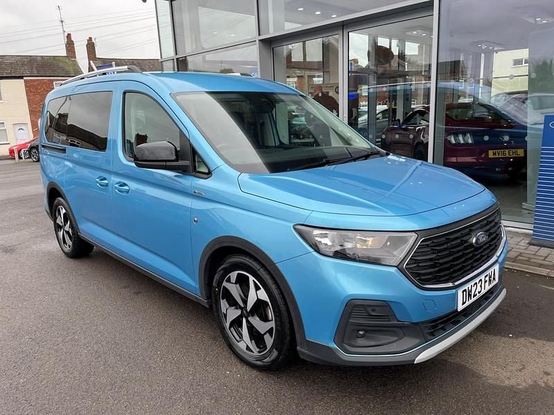 Used Ford Tourneo Connect Active 122 HP (89 kW) 2023 Blue MPV