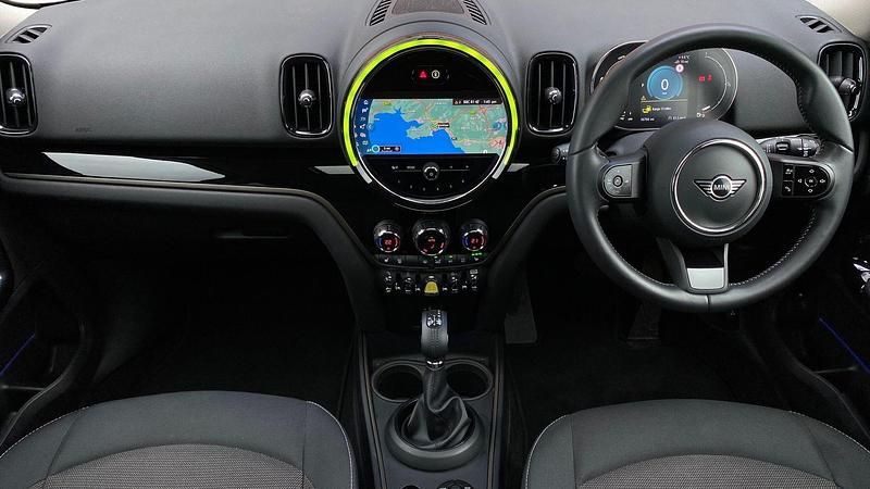 Used Mini Cooper S Countryman Classic 219 HP (161 kW) 2022 Red SUV