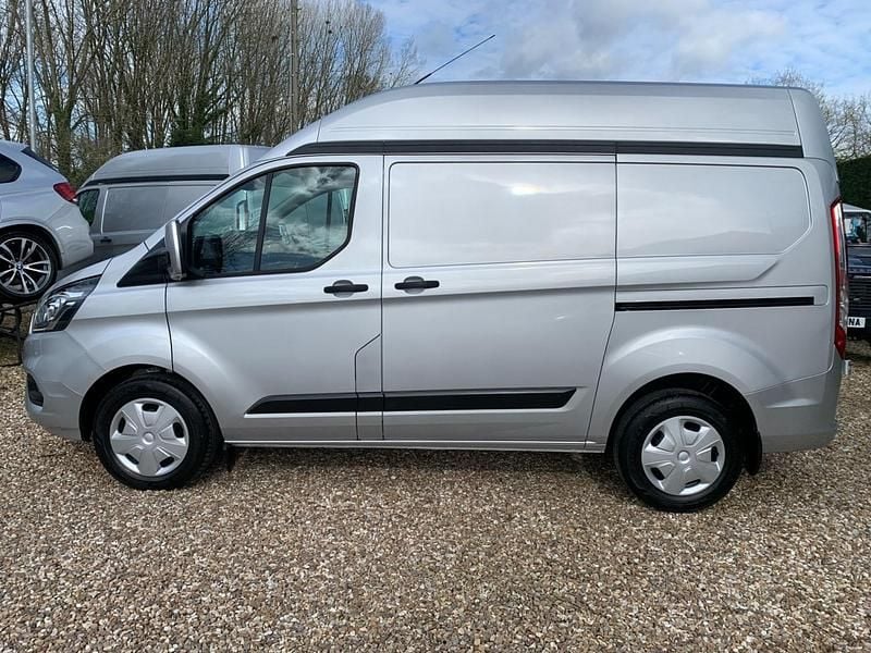 Usado Ford Transit Custom Trend 130 CV (95 kW) 2020 Plateado Van