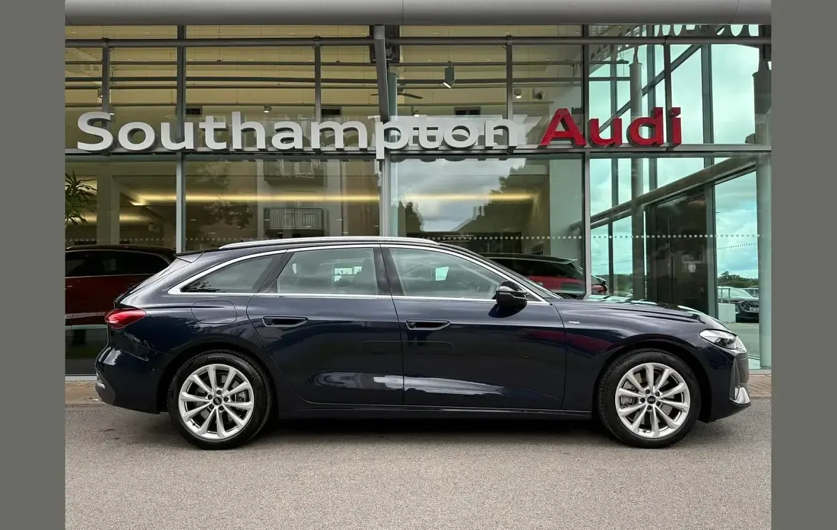Used Audi A5 Sport 295 HP (216 kW) 2026 Blue Estate