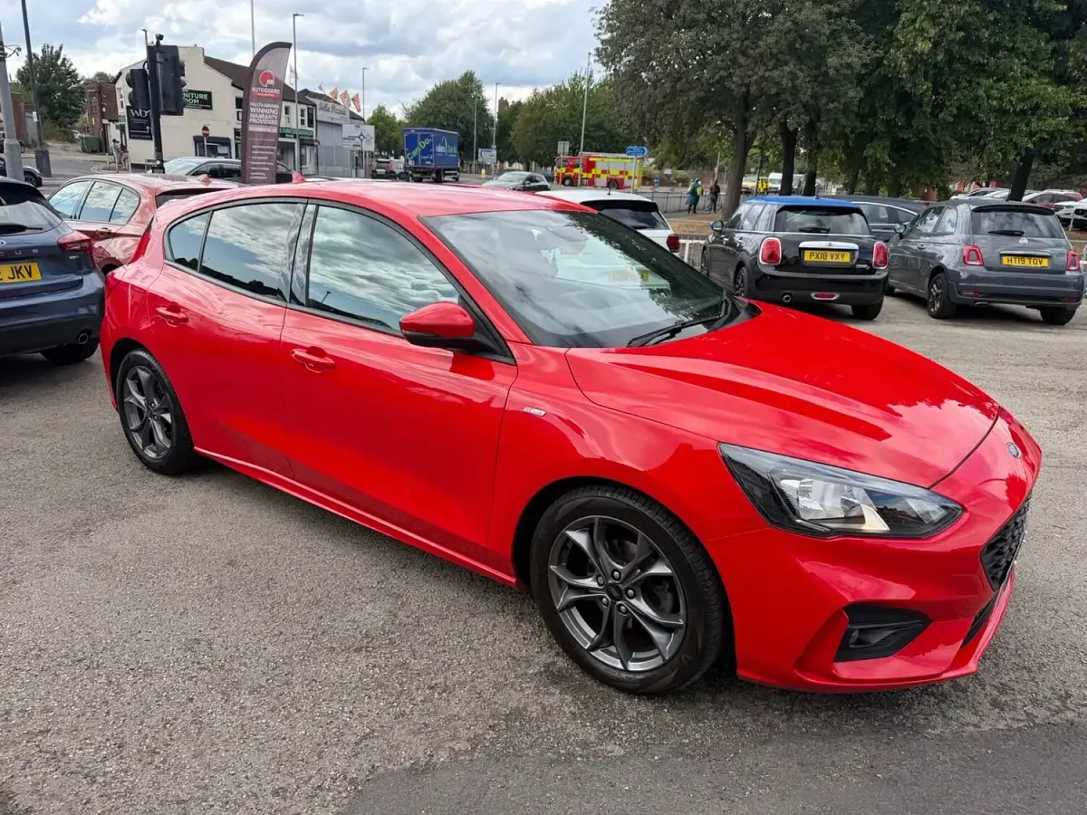 Used Ford Focus ST-Line 2019 Red Hatchback
