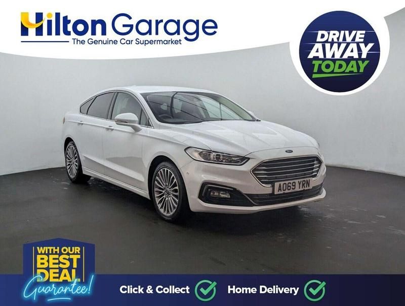 Used Ford Mondeo Titanium 190 HP (139 kW) 2020 White Hatchback