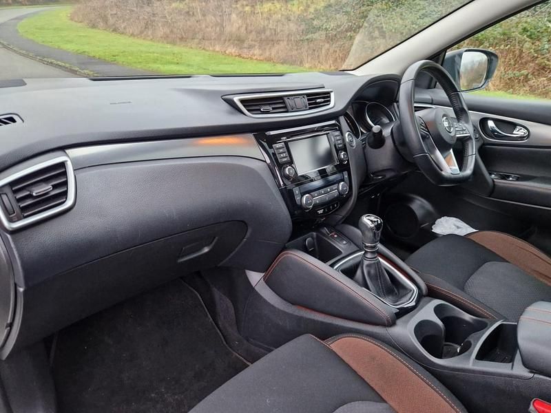 Used Nissan Qashqai N-Motion 2019 White SUV