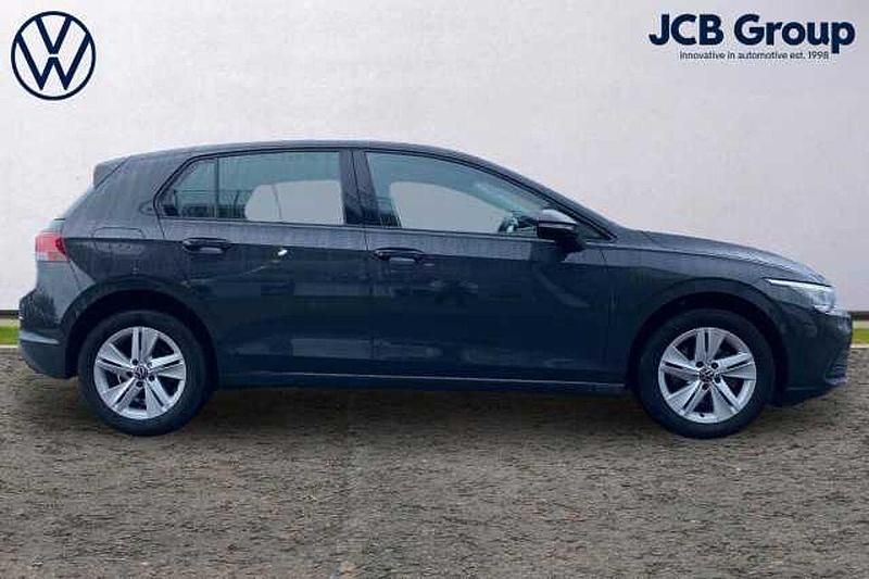 Used VW Golf VIII 130 HP (95 kW) 2023