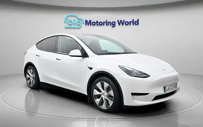 Used Tesla Model Y Standard Range 219 kW (299 HP) 2024 SUV