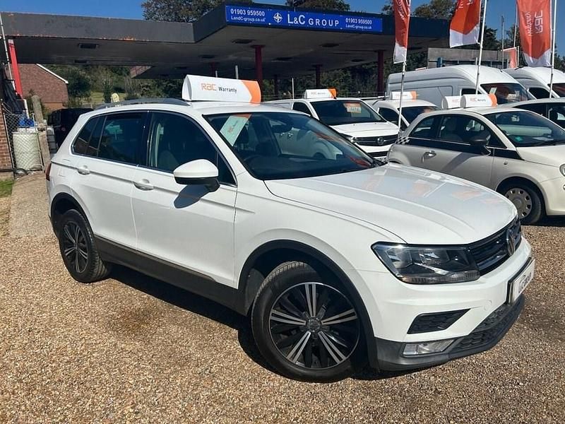 White Used 2016 VW Tiguan SE SUV | £11,490 (Fair price) - Image 1/4