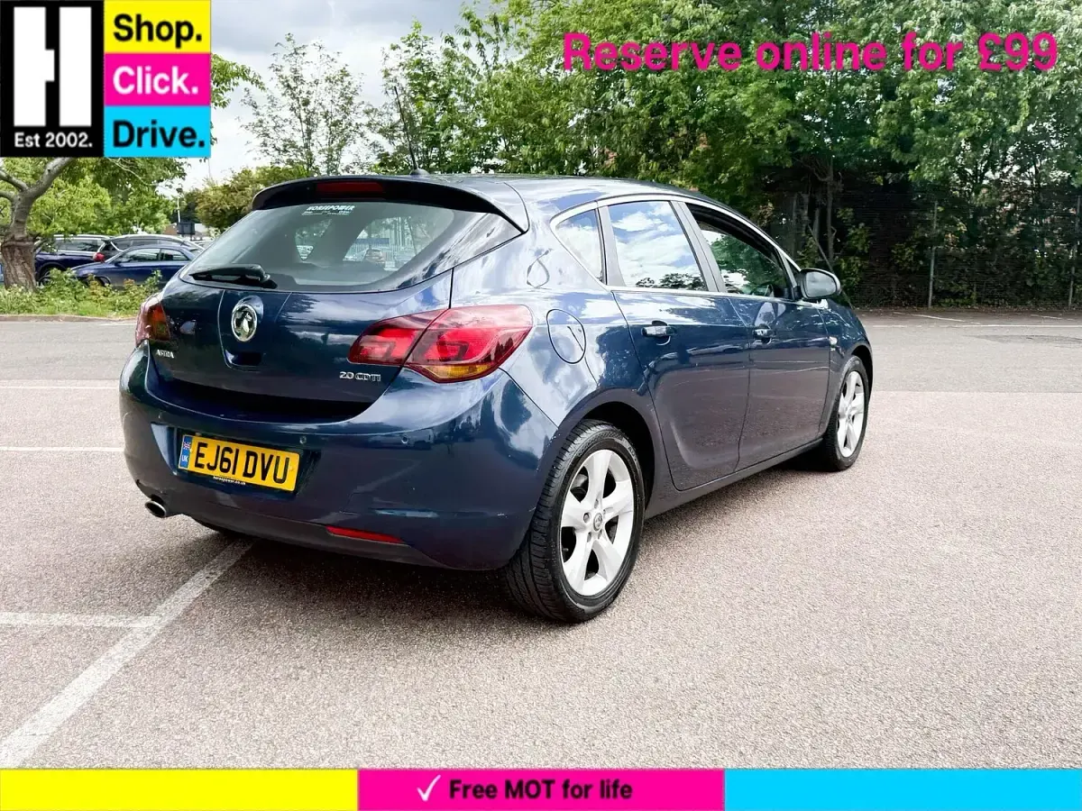 Used Vauxhall Astra SRi 165 HP (121 kW) 2011 Blue Hatchback