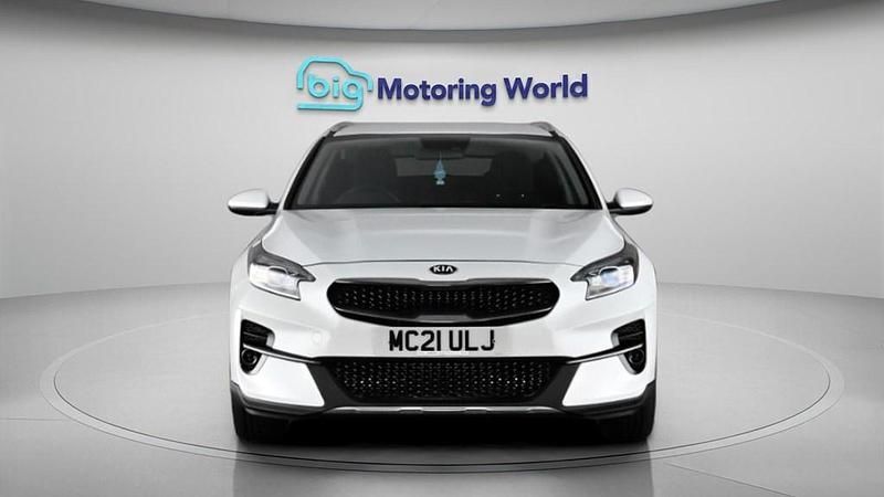 Used Kia XCeed 118 HP (86 kW) 2021 White SUV