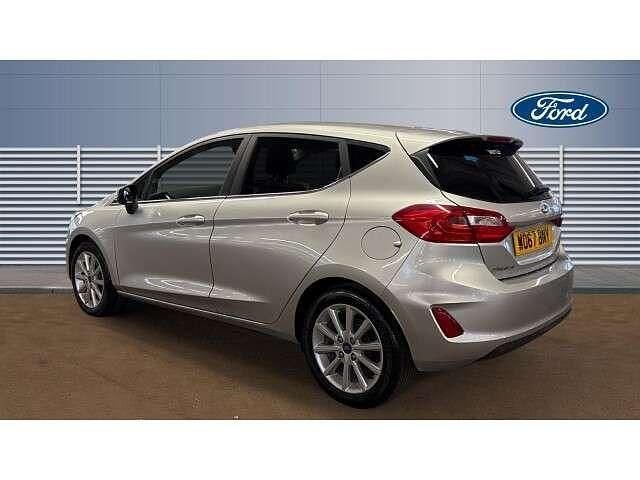 Used Ford Fiesta Titanium 100 HP (73 kW) 2018 Silver Hatchback